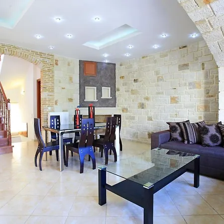 'oceania' With Private Pool Hersonissos (Crete)